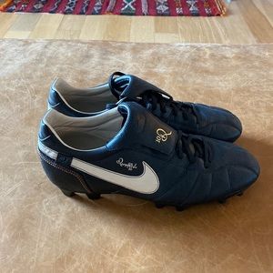 🔥SOLD🔥Ronaldinho 10R fg soccer cleats